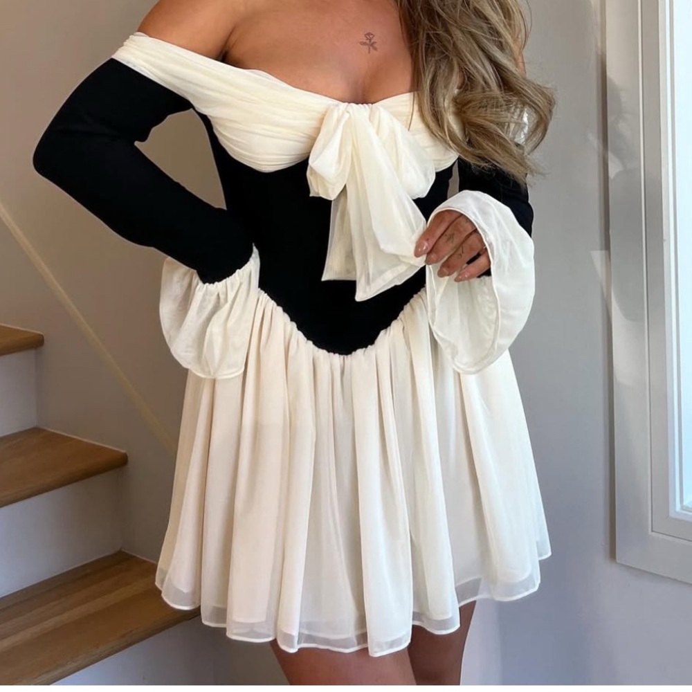 HOUSE OF CB 'Alana' Black & Cream Off Shoulder Dress